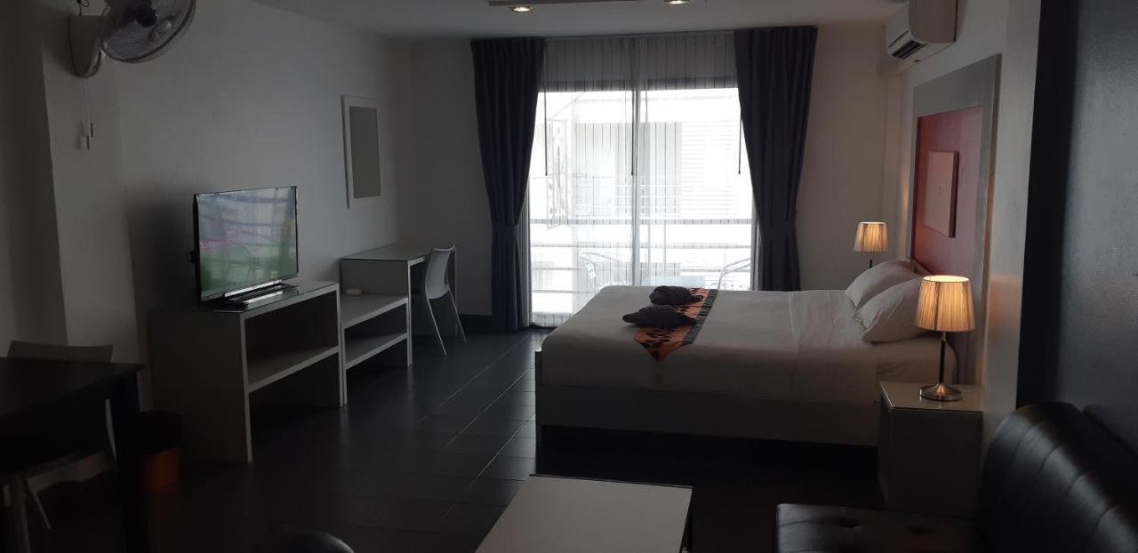 Garden Guest House Патая Екстериор снимка